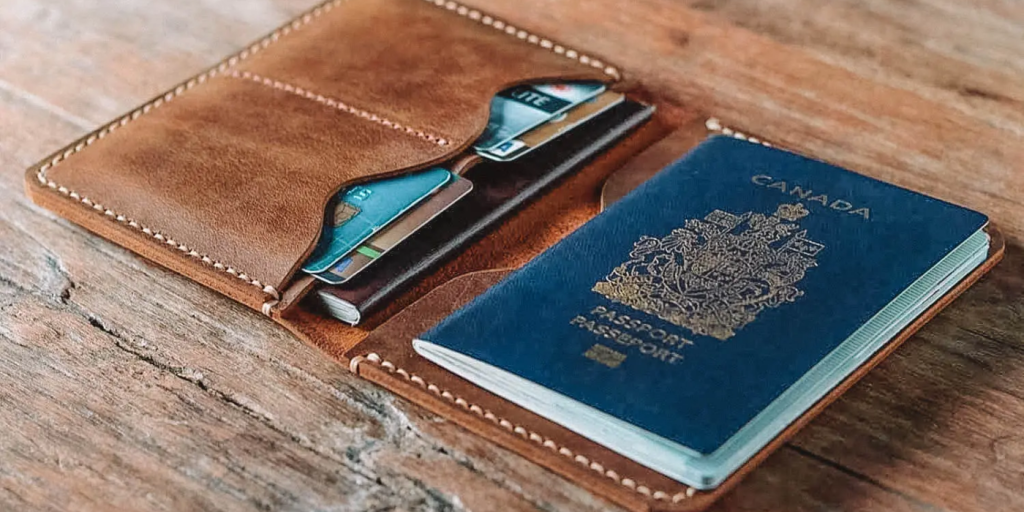 Documentos Além do Passaporte: O Que Levar na Mala (ou na Nuvem)